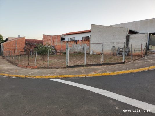 Foto 3 esquina longe